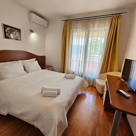 Prvan فندق Vrgorac