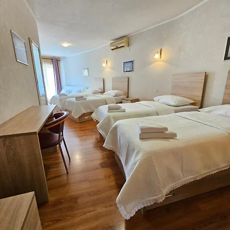 Hotel Prvan 3*