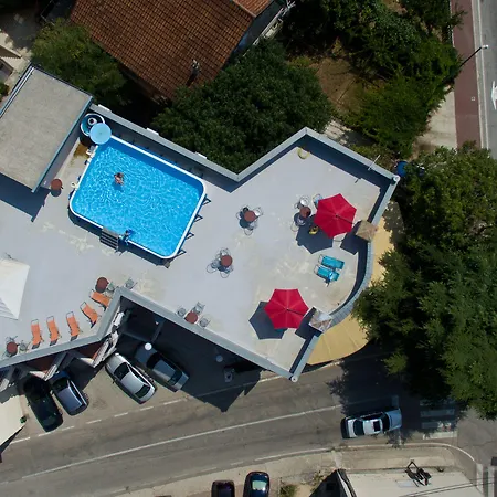 Prvan Hotel 3*