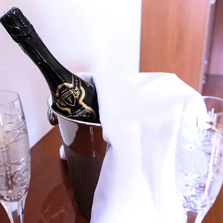 Hotel Prvan 3*