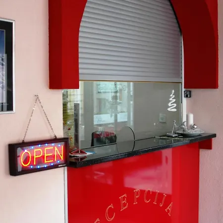 Hotel Prvan 3*